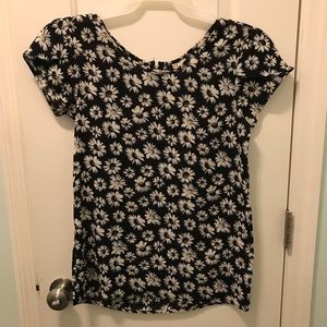 Floral Blouse with puffy sleeves